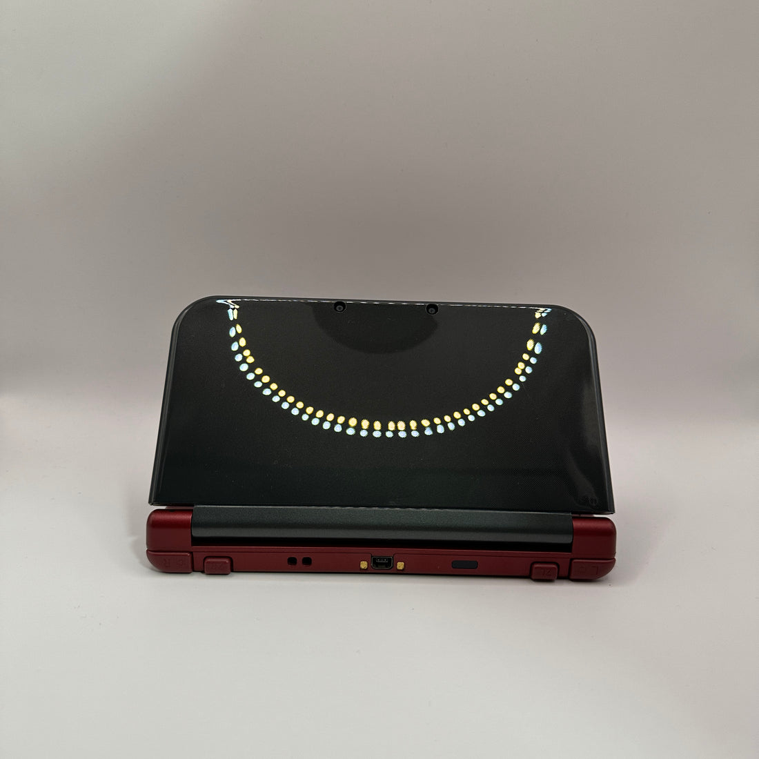 New Nintendo 3DS XL in Rot/Grau, Dual-IPS, Zustand S+ – Produktfoto 8