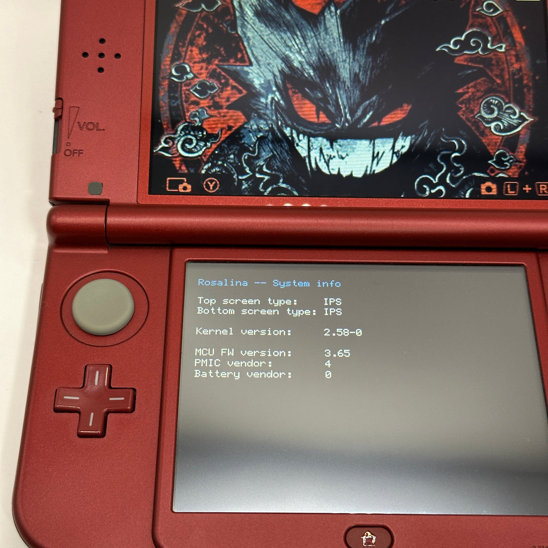 New Nintendo 3DS XL in Rot/Grau, Dual-IPS, Zustand S+ – Produktfoto 12