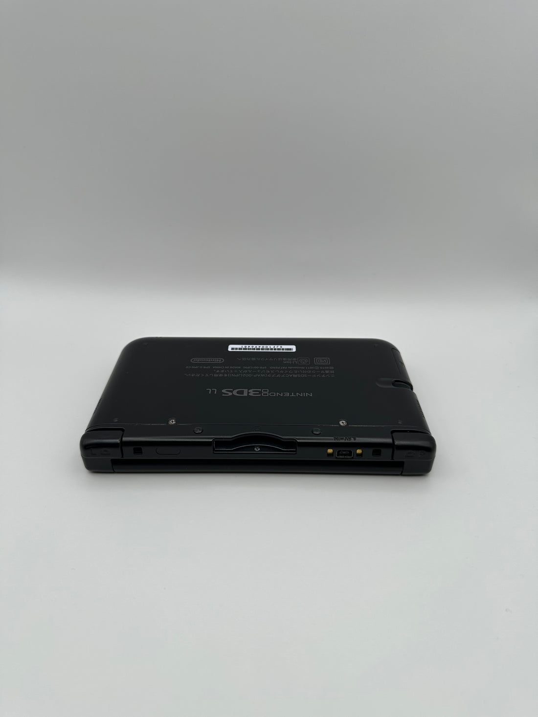 Nintendo 3DS XL in Schwarz, Zustand A+ – Produktfoto 10