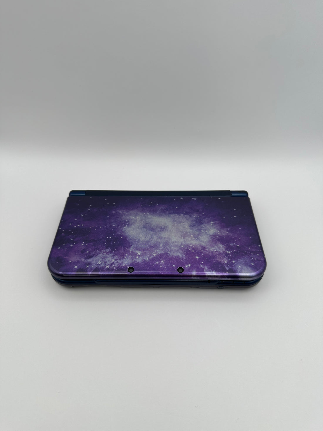 New Nintendo 3DS XL im Galaxy Design mit IPS-Display, Zustand A+ – Produktfoto 7