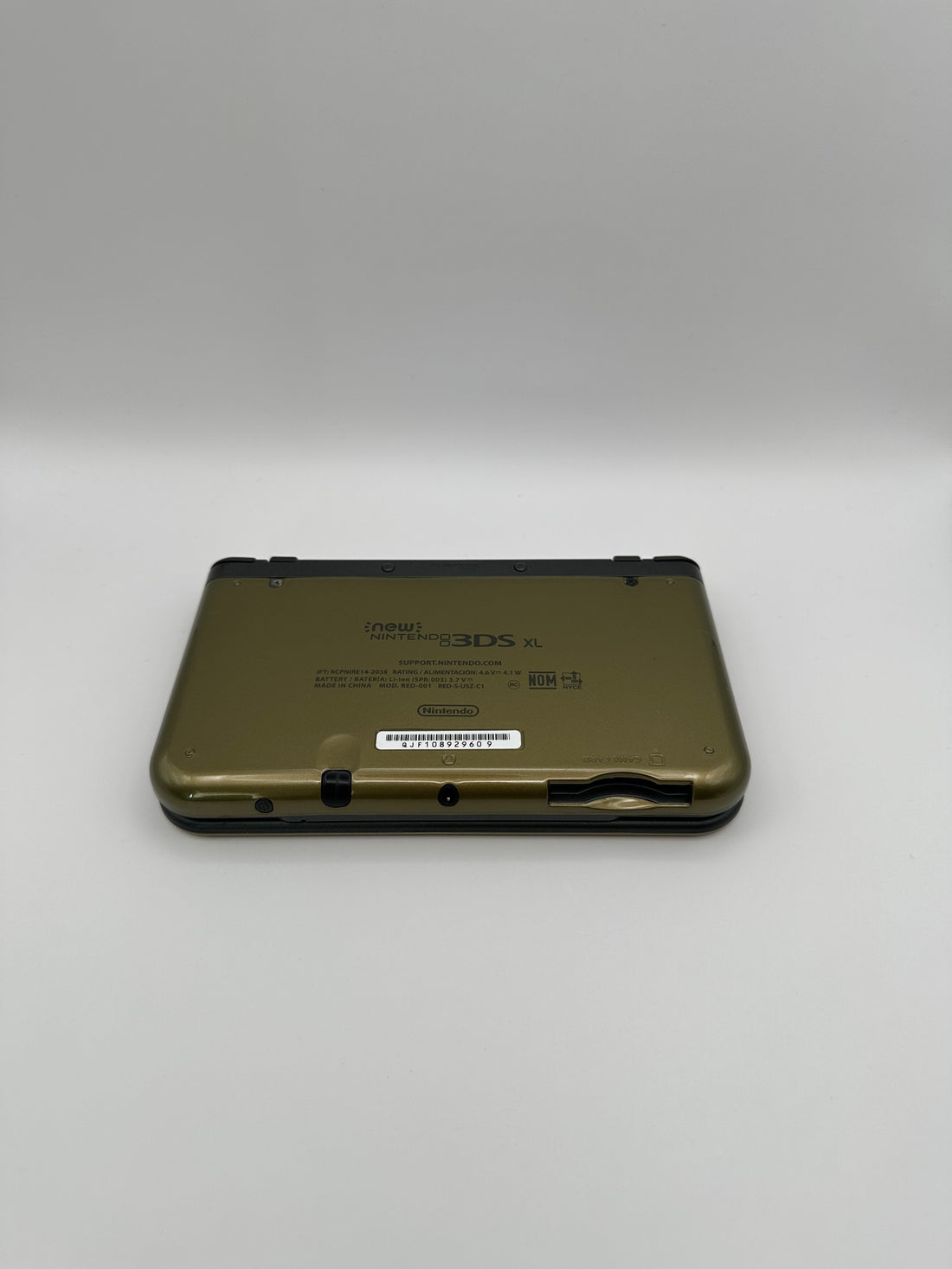 New Nintendo 3DS XL im Majora's Mask Design in Gold mit IPS-Display, Zustand S – Produktfoto 7