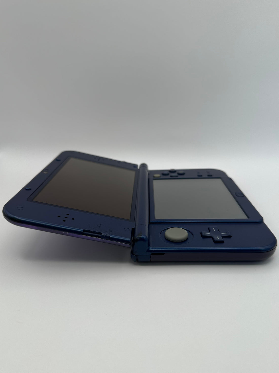 New Nintendo 3DS XL im Galaxy Design mit IPS-Display, Zustand A+ – Produktfoto 4