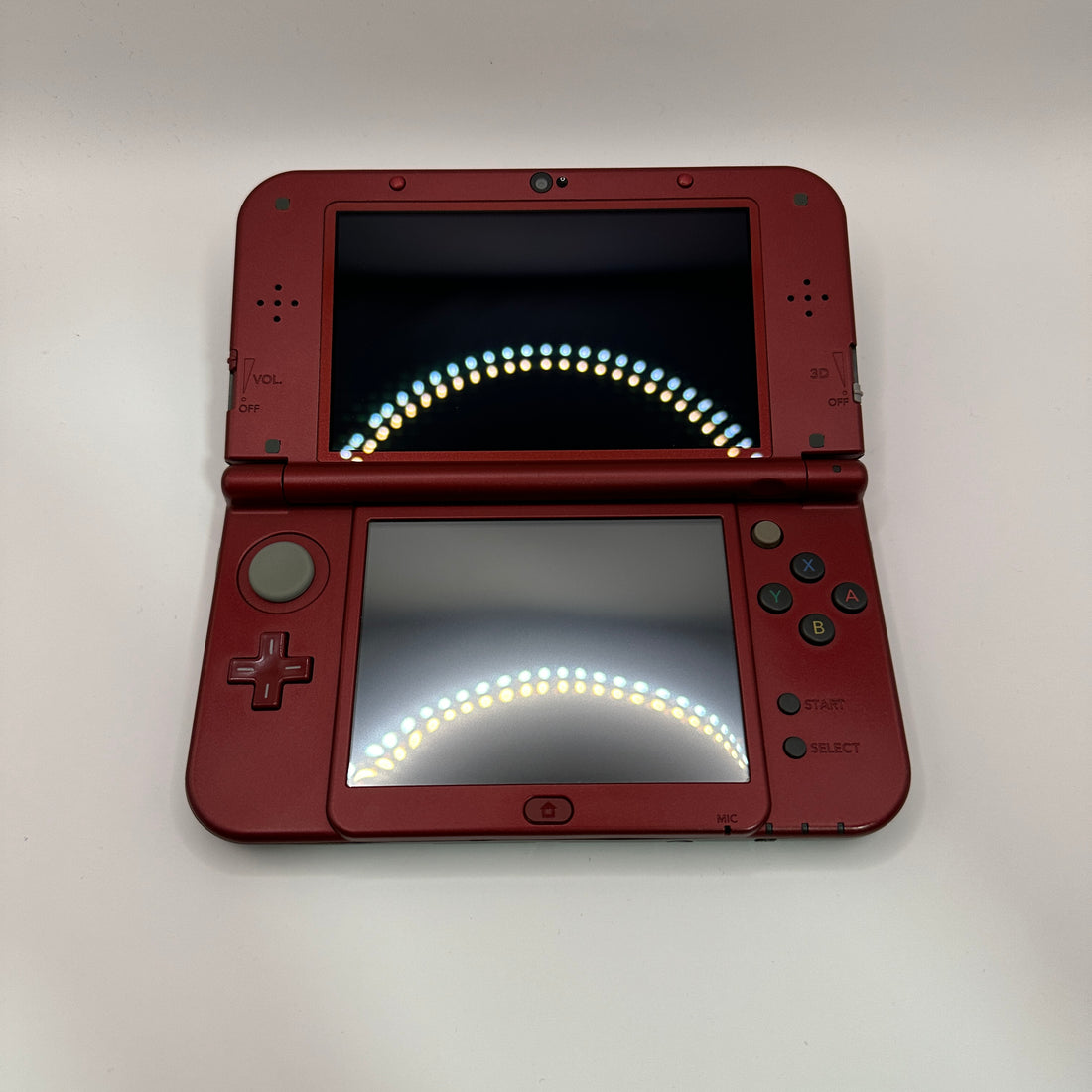 New Nintendo 3DS XL in Rot/Grau, Dual-IPS, Zustand S+ – Produktfoto 9