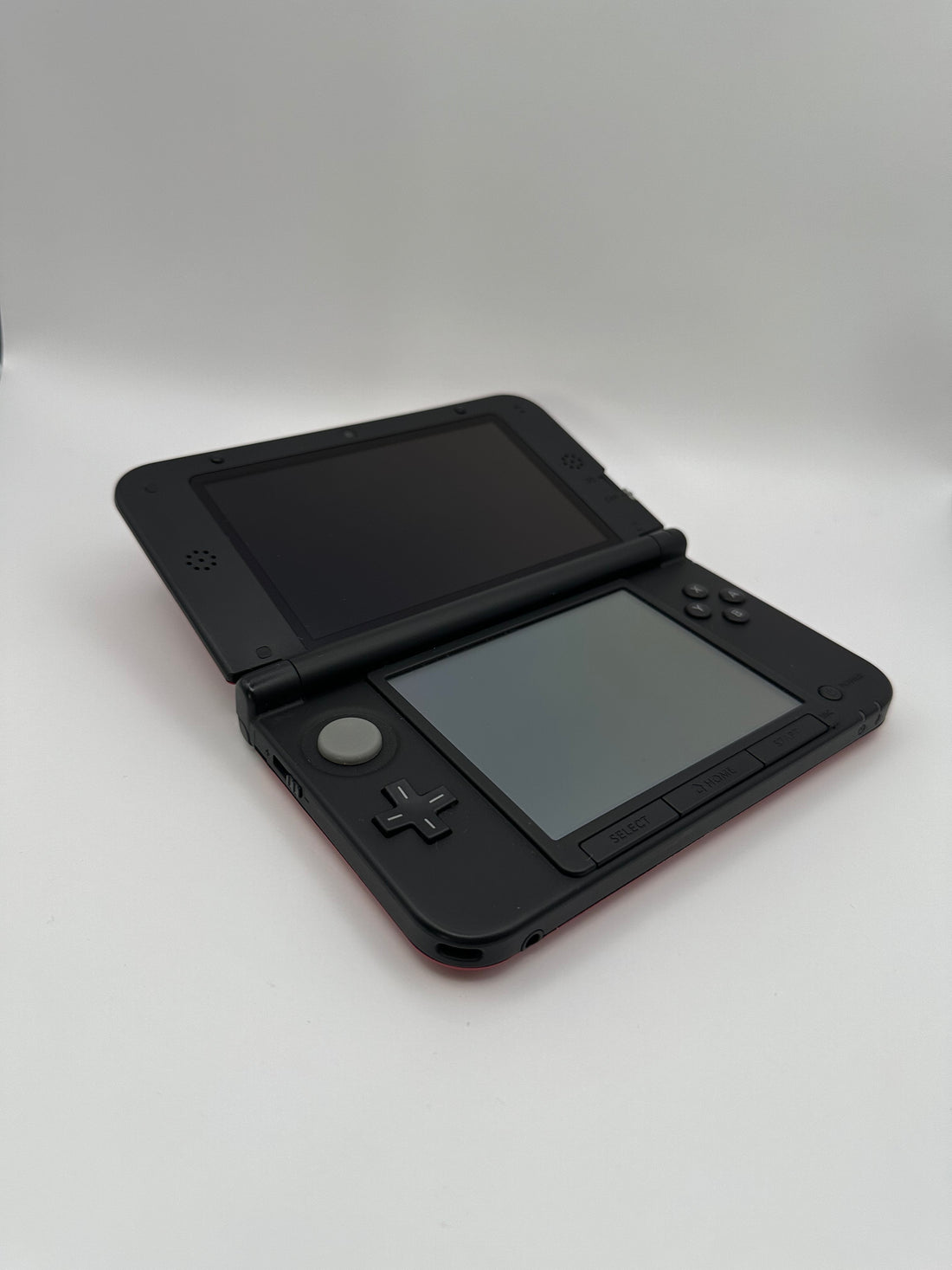 Nintendo 3DS XL in Rot im Yveltal Design, Zustand S – Produktfoto 9