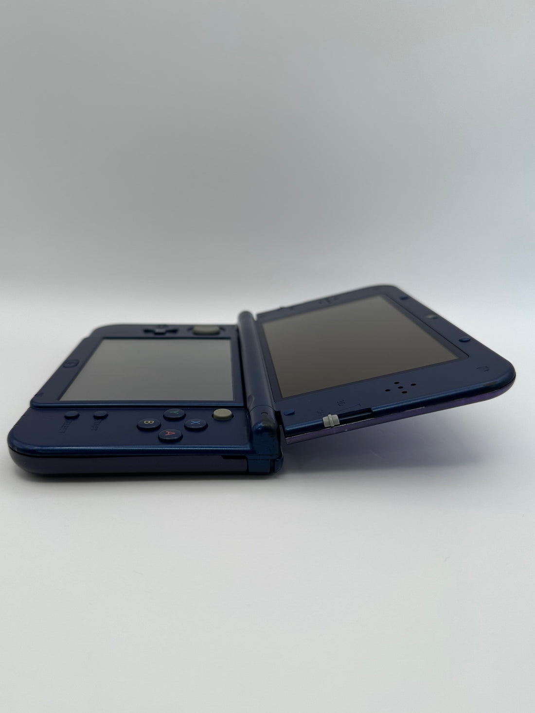 New Nintendo 3DS XL im Galaxy Design mit IPS-Display, Zustand A+ – Produktfoto 5