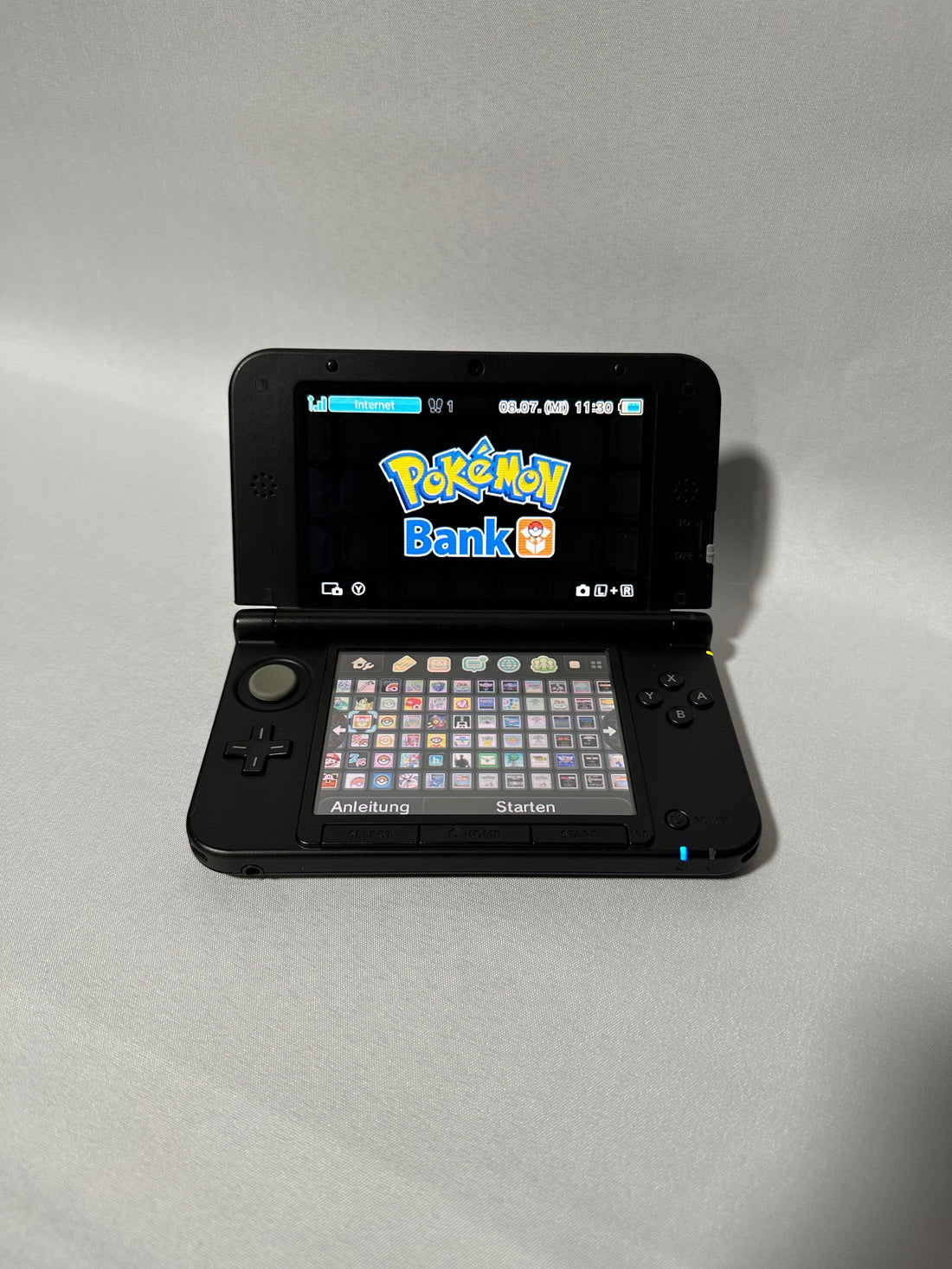 ReCollected New Nintendo 3DS XL Konsole in Schwarz mit vorinstallierten Spielen und Pokemon Bank Menü