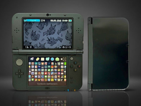 ReCollected New Nintendo 3DS XL in Dunkelgrau mit zwei Bildschirmen und Spielmenü-Ansicht